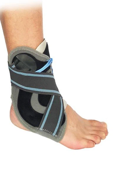 Stabiliserende enkelbrace met veters
